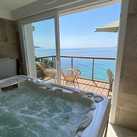 Romantique Vue Mer, 2 Pers. - Fr-1-816-51 Le Lavandou